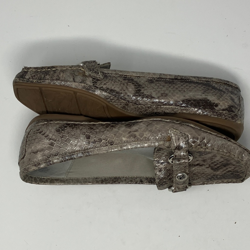 Anne Klein AXEWEN Snakeskin Pattern Loafers - Brown/Taupe Size 7.5M - Picture 7 of 13